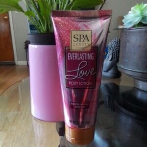 Everlasting Love Body Lotion - Pink